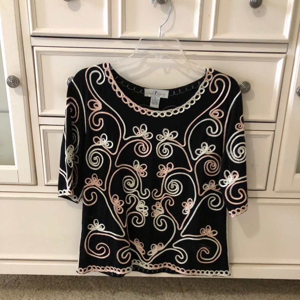 Size XL beautiful shimmery dressy top